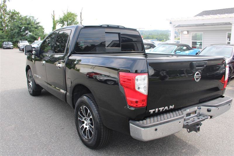 Used 2020 Nissan Titan SV w/ SV Convenience Package AWD/4WD image 7