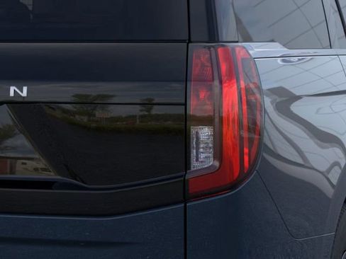 New 2026 Ford Expedition Active image 21