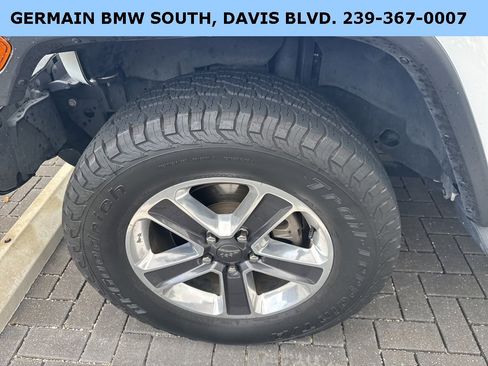 Used 2018 Jeep Wrangler Unlimited Sahara image 33