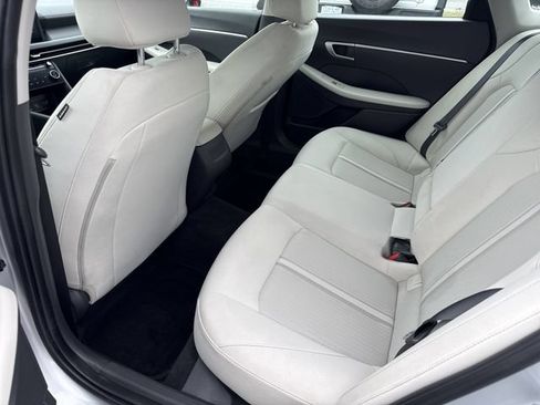 Used 2025 Hyundai Sonata SEL FWD image 29