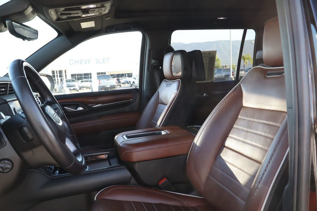 Used 2024 GMC Yukon XL Denali Ultimate AWD/4WD image 20