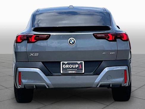 Used 2026 BMW X2 xDrive28i AWD/4WD image 4