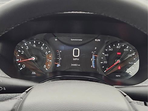 Used 2025 Jeep Compass Latitude AWD/4WD image 18