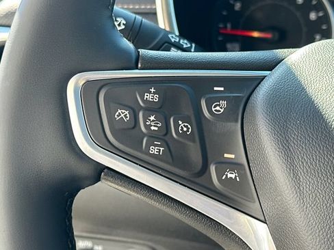 Used 2023 Chevrolet Equinox Premier AWD/4WD image 33