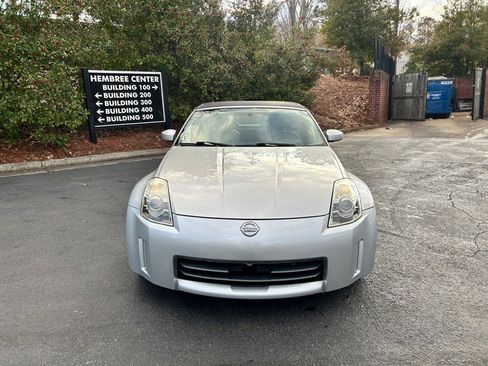 Used 2006 Nissan 350Z Touring image 10