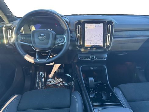 Certified 2023 Volvo C40 P8 Recharge Ultimate image 23