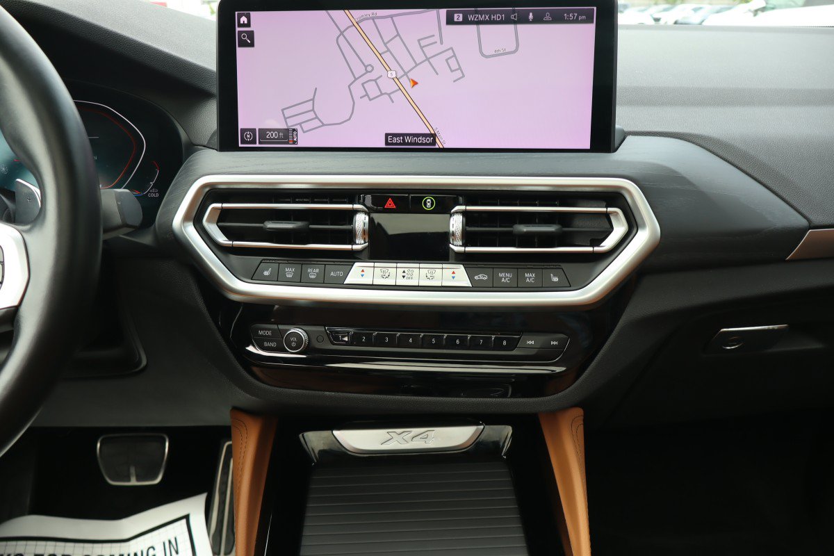 Used 2024 BMW X4 xDrive30i w/ Premium Package AWD/4WD image 15