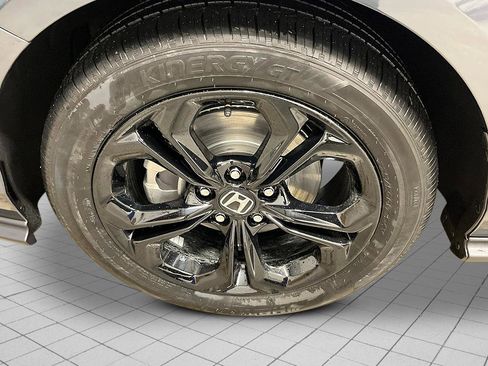 New 2025 Honda Accord SE image 10