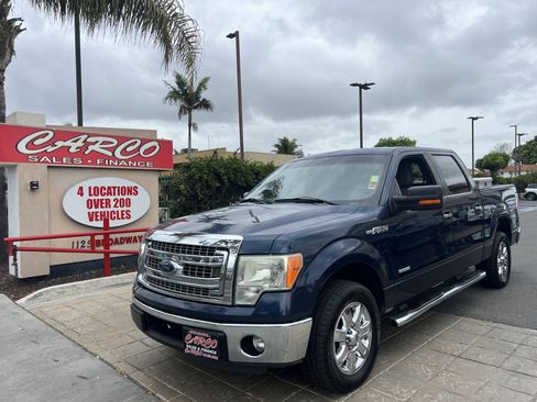 Used 2014 Ford F150 XLT w/ XLT Chrome Package image 4