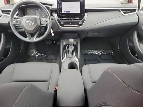 Used 2025 Toyota Corolla LE image 12