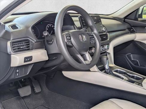Used 2018 Honda Accord LX image 2