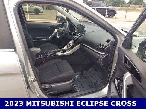 Used 2023 Mitsubishi Eclipse Cross LE image 11