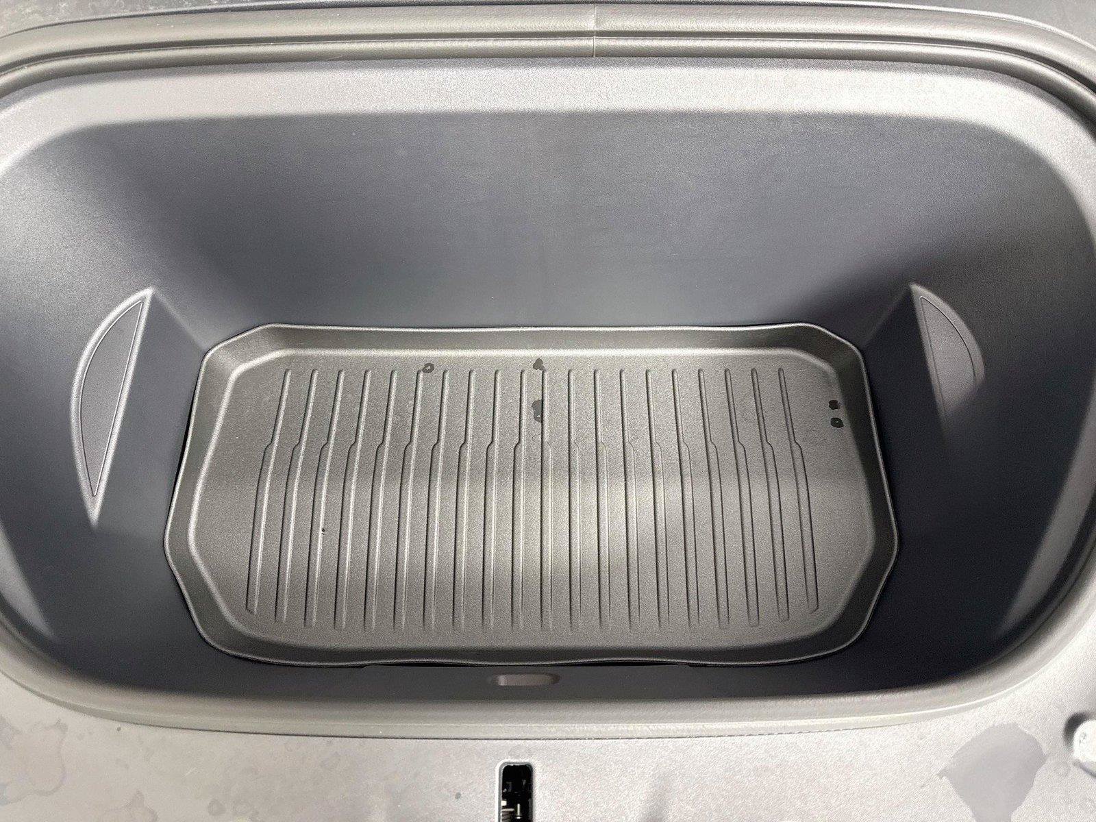 Used 2025 Tesla Model Y Long Range AWD/4WD image 40