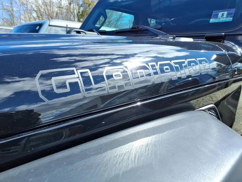 Used 2020 Jeep Gladiator Sport w/ Quick Order Package 24S image 5