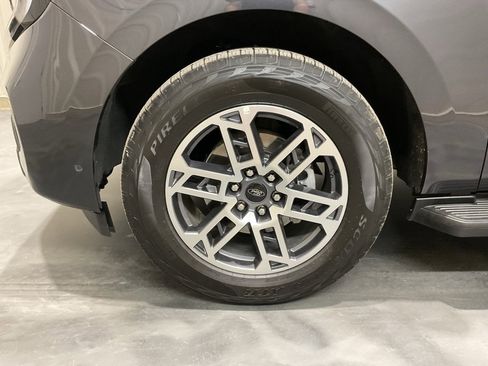 Used 2025 Ford Expedition Max Active image 6