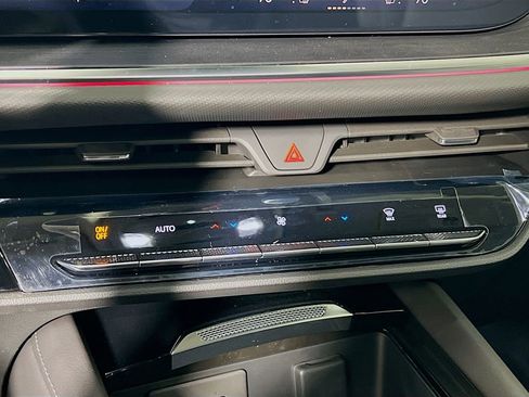 New 2026 Buick Envision Preferred image 13