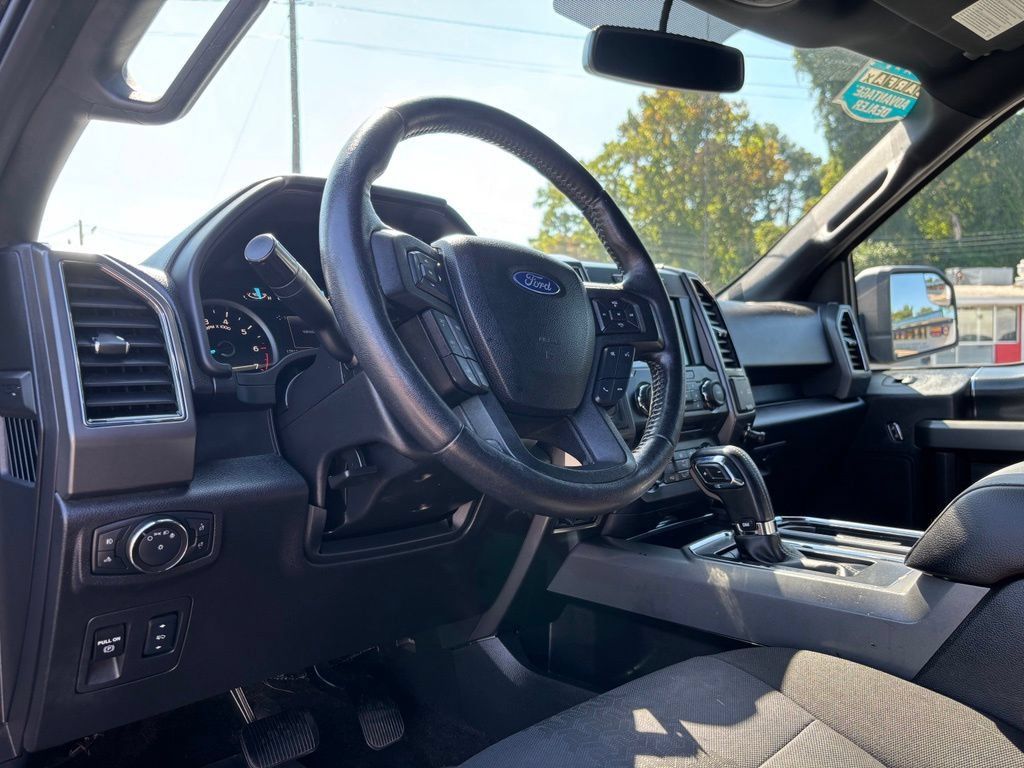 Used 2018 Ford F150 XLT w/ Equipment Group 302A Luxury AWD/4WD image 21