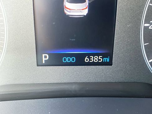 Used 2025 Toyota Corolla LE FWD image 31