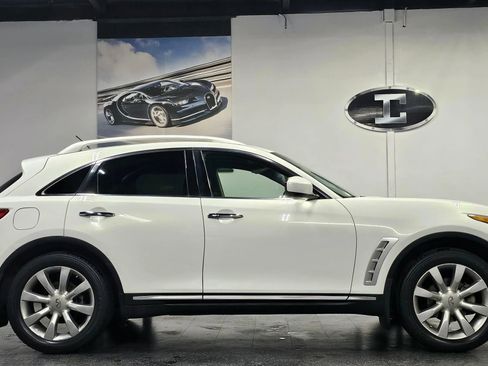 Used 2010 INFINITI FX35 AWD w/ Premium Pkg image 10