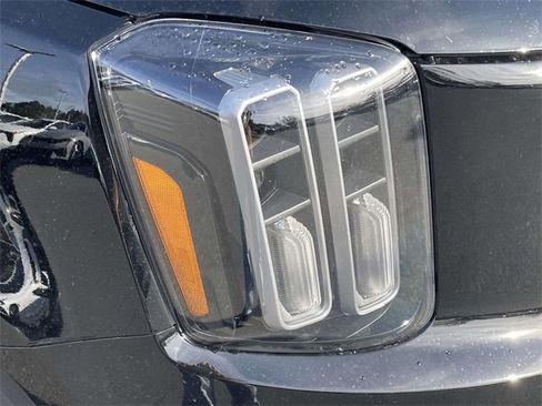 New 2025 Kia Telluride S image 7