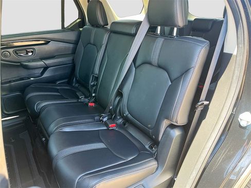 Used 2024 Honda Pilot Touring image 26