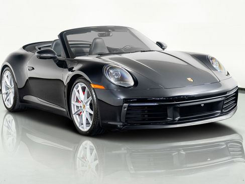 Used 2024 Porsche 911 Carrera S w/ Sport Package image 5