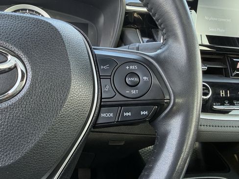Certified 2022 Toyota Corolla SE w/ SE Premium Package image 26