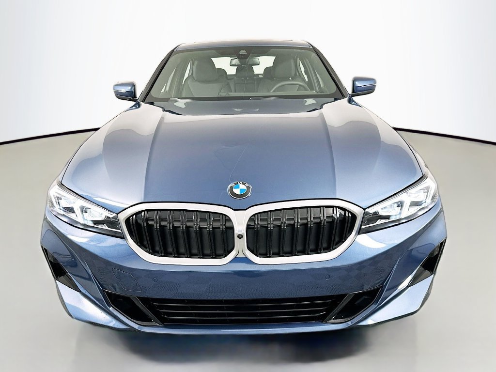 Used 2026 BMW 330i Sedan w/ Convenience Package RWD image 2