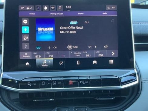 Used 2025 Jeep Compass Limited AWD/4WD image 19