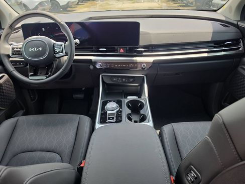 New 2026 Kia Carnival SX FWD image 13