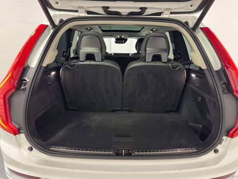 Used 2021 Volvo XC90 T8 Inscription w/ Advanced Package image 36