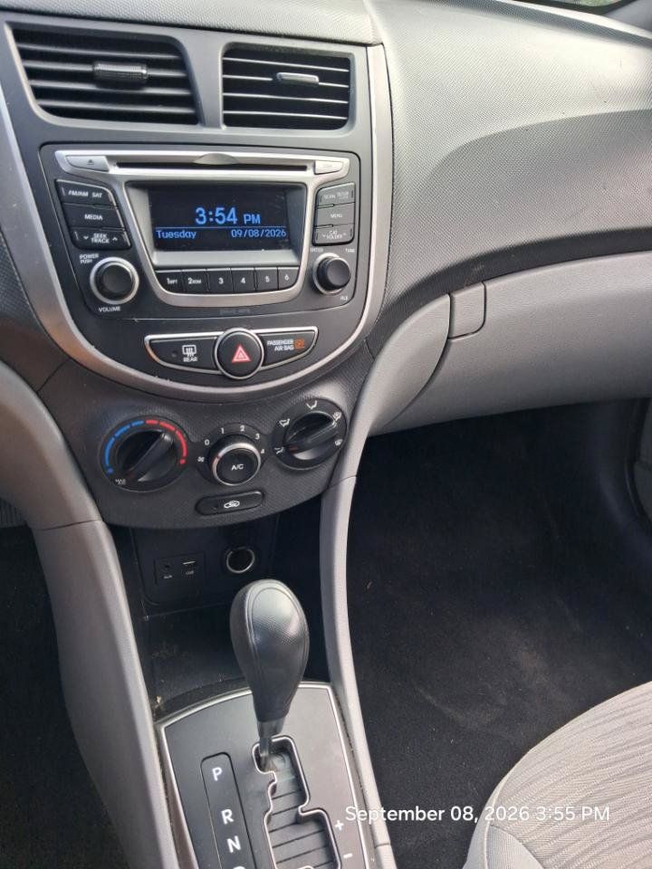 Used 2016 Hyundai Accent SE FWD image 17