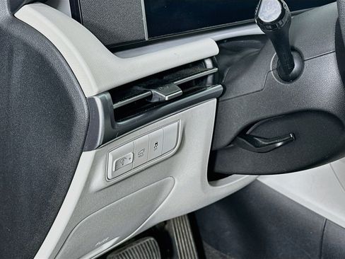 Used 2025 Hyundai Tucson SEL FWD image 17