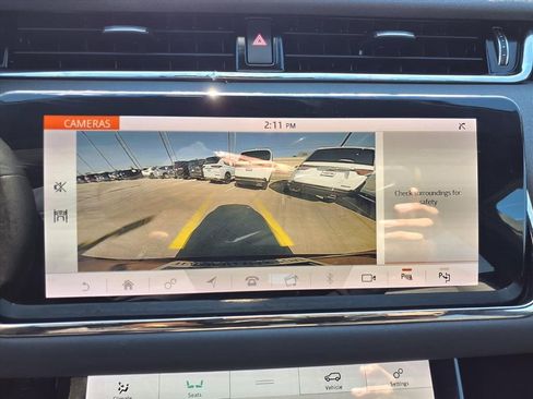 Used 2020 Land Rover Range Rover Evoque R-Dynamic SE image 11