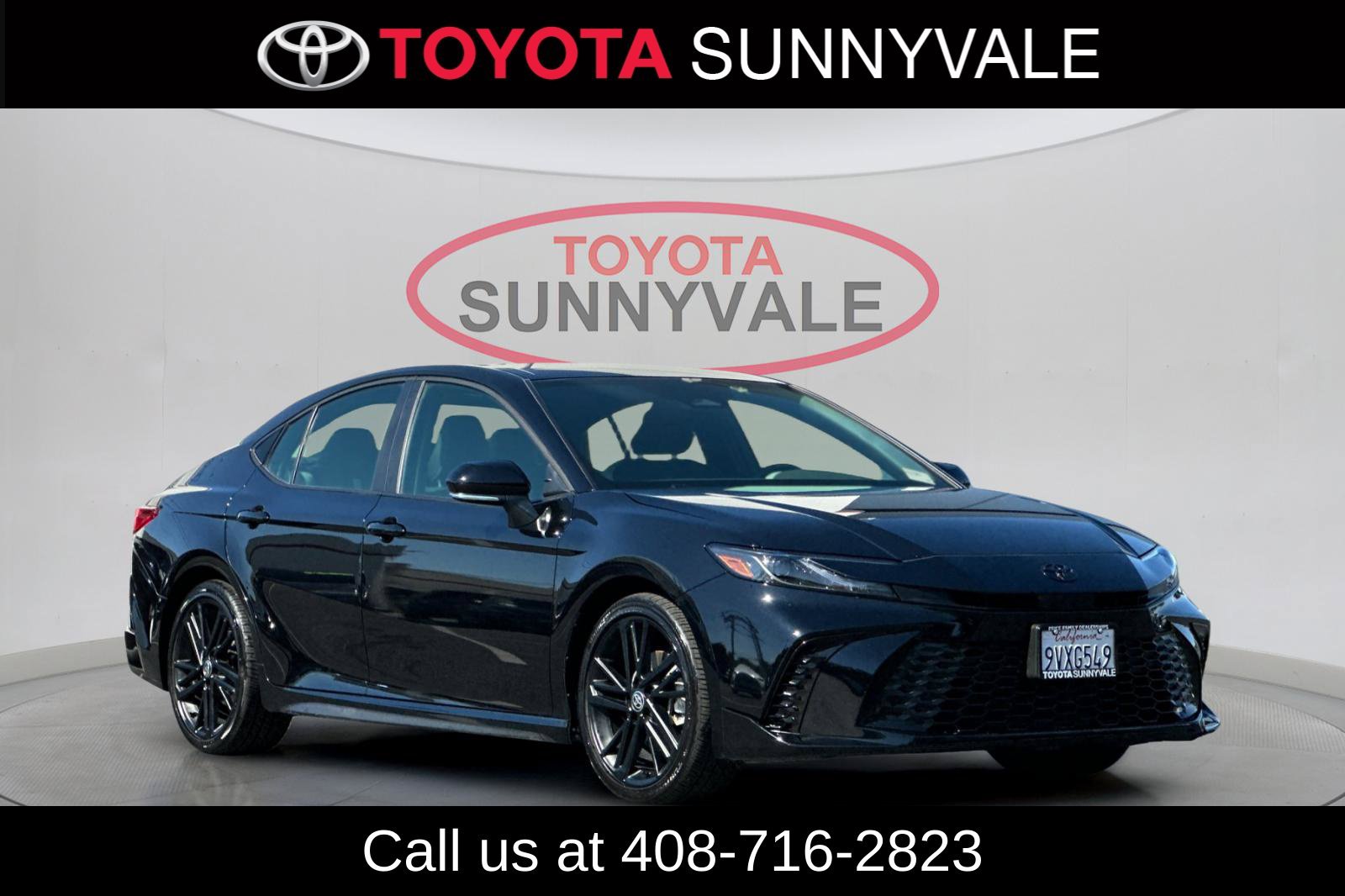 Certified 2026 Toyota Camry Hybrid FWD image 11