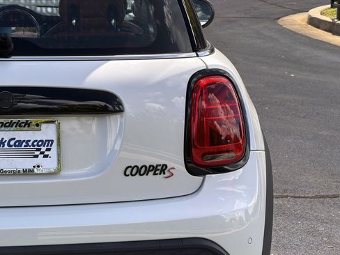 Used 2024 MINI Cooper S w/ Signature Upholstery Package FWD image 23