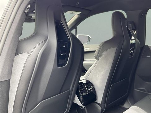 Used 2026 BMW iX xDrive45 image 31