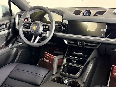 New 2026 Porsche Cayenne Coupe image 22