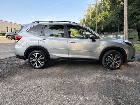 Certified 2023 Subaru Forester Limited AWD/4WD image 9