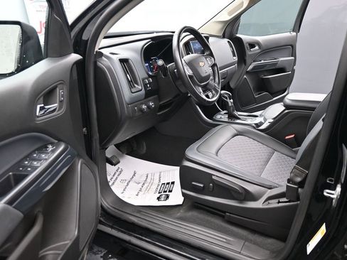 Used 2022 Chevrolet Colorado Z71 image 17