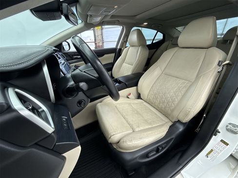 Used 2021 Nissan Maxima Platinum w/ Sport Mat Group image 10