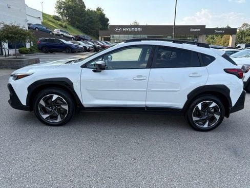 Used 2025 Subaru Crosstrek 2.5i Limited AWD/4WD image 2