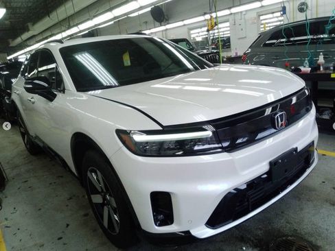 Used 2025 Honda Prologue Touring image 3