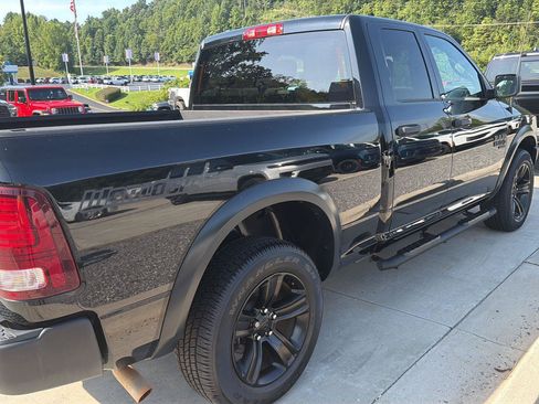 Used 2022 RAM 1500 Warlock AWD/4WD image 3