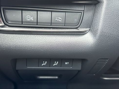 Used 2025 MAZDA CX-30 AWD 2.5 S w/ Preferred Package image 19