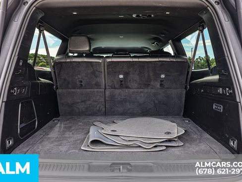 Used 2024 Jeep Wagoneer L Series II w/ Flexible Seating Group image 25