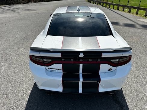 Used 2020 Dodge Charger Scat Pack RWD image 4