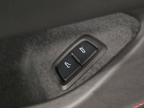 Used 2024 Chevrolet Corvette Stingray Premium Conv image 22