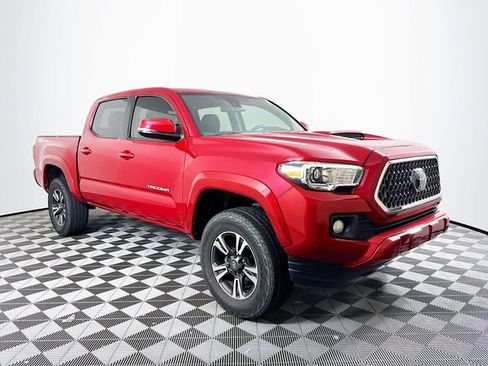Used 2019 Toyota Tacoma TRD Sport RWD image 10