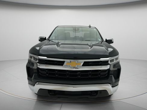 Used 2025 Chevrolet Silverado 1500 LT w/ Max Trailering Package AWD/4WD image 2